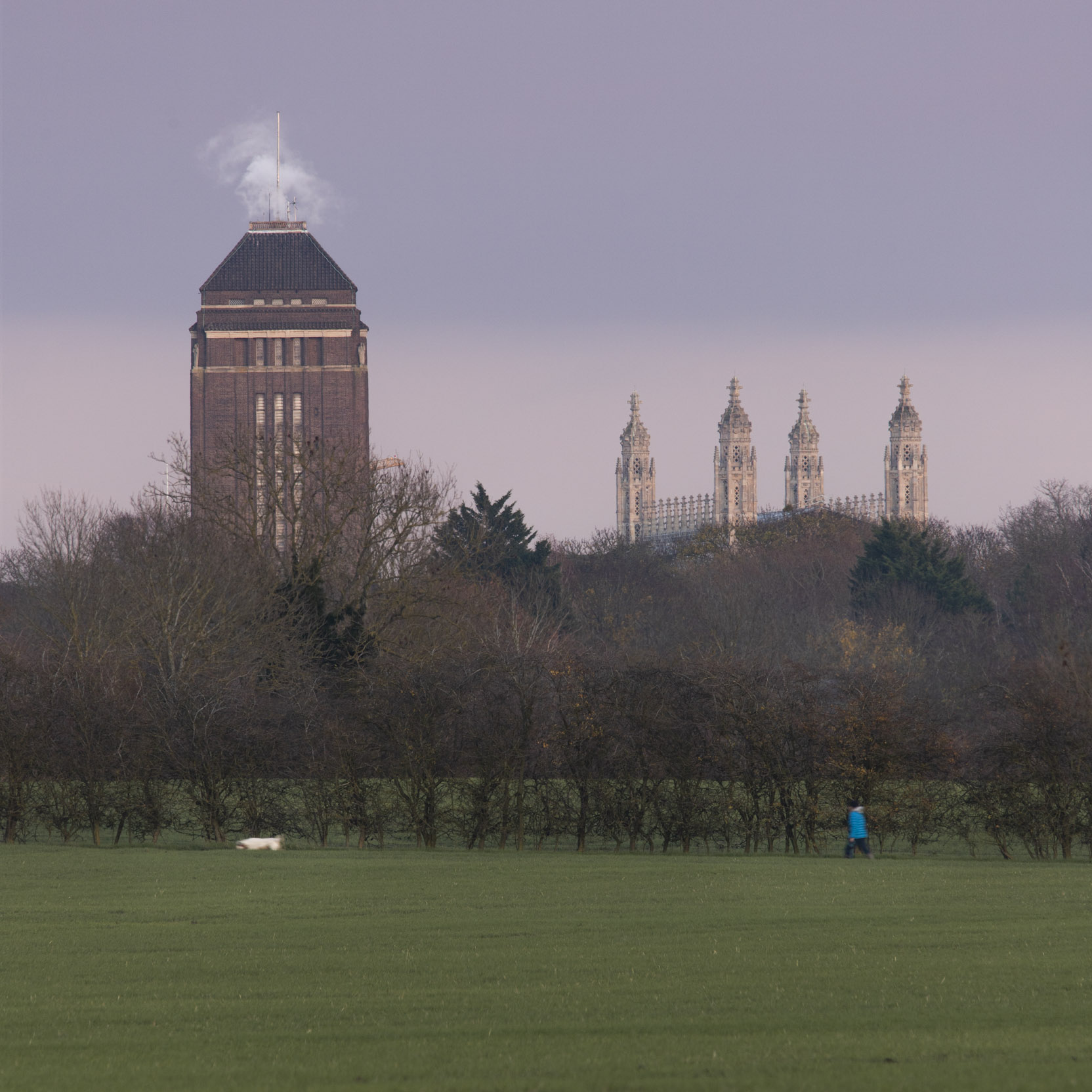 While I was waiting for the moon to rise over a different building in November 2022 (and hoping the clouds to go away) I found this view of Kings College Chapel and the UL. I saw a dog walker was going to walk past it, so I waited until they did and rattled off a few frames. Definitely a view I need to come back to when the weather is nicer.