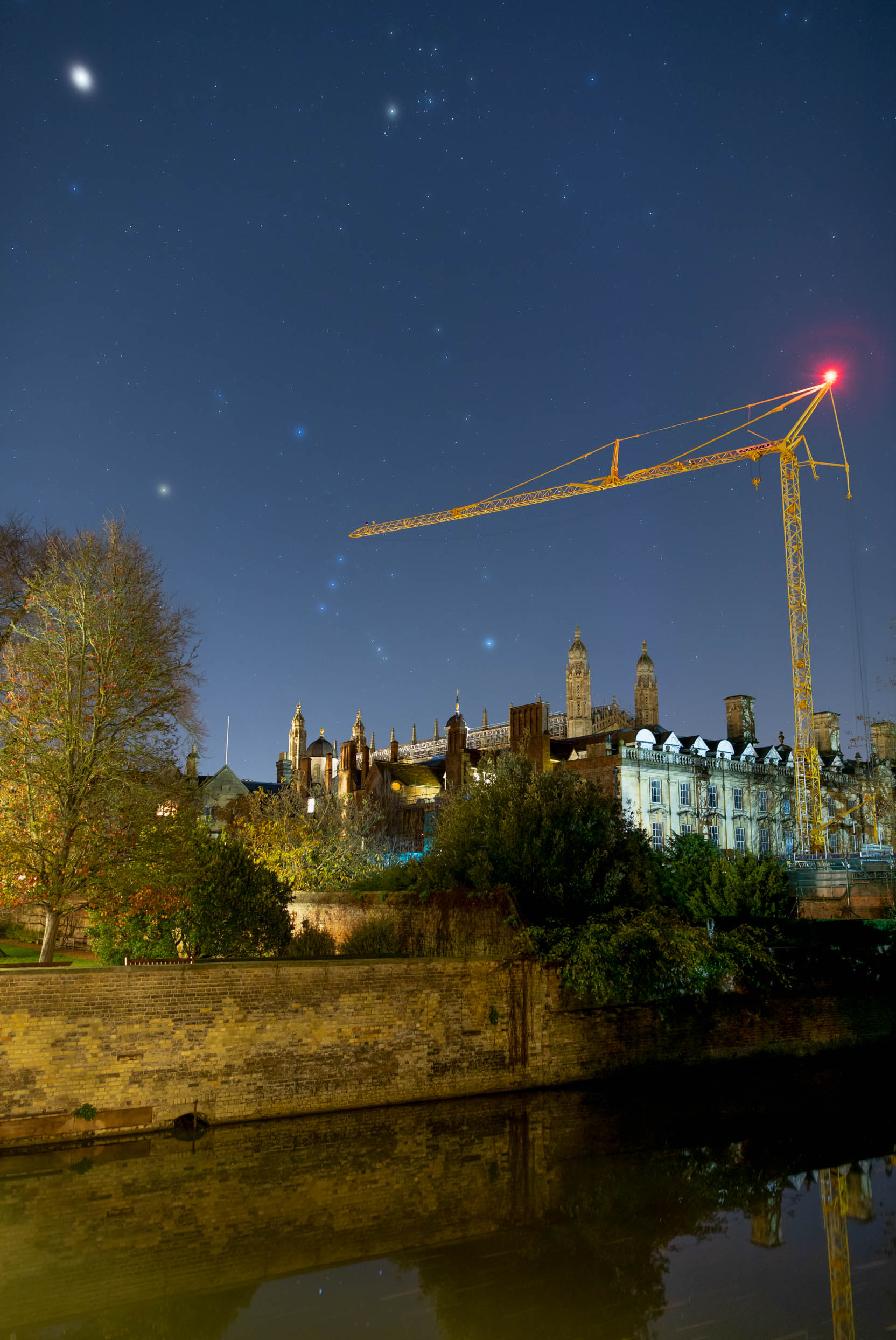 This would have been nicer without the crane, or indeed the building works on Kings College Chapel, but oh well. You can faintly see Orion's bow which he's holding out up and to the right.